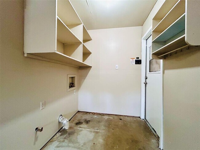 Building Photo - 1508 Thornridge Rd