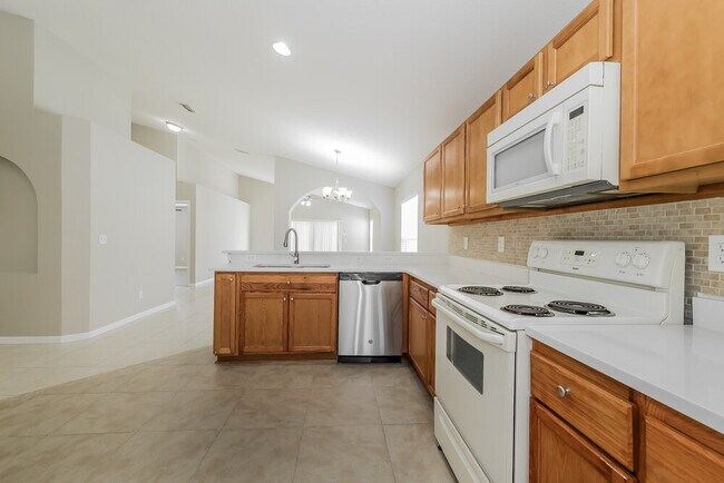 Building Photo - 3131 Linton Rd