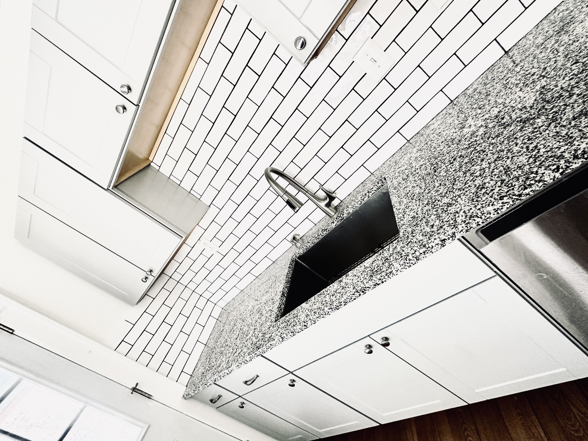 Building Photo - 1303 W 102nd St