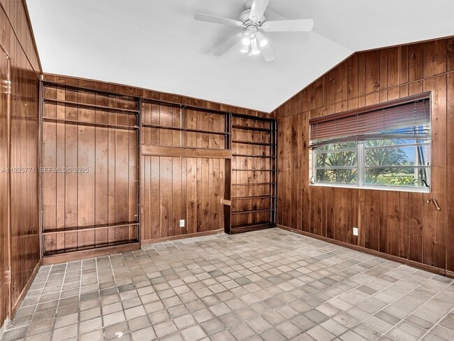 Building Photo - 2443 Meridian Ave