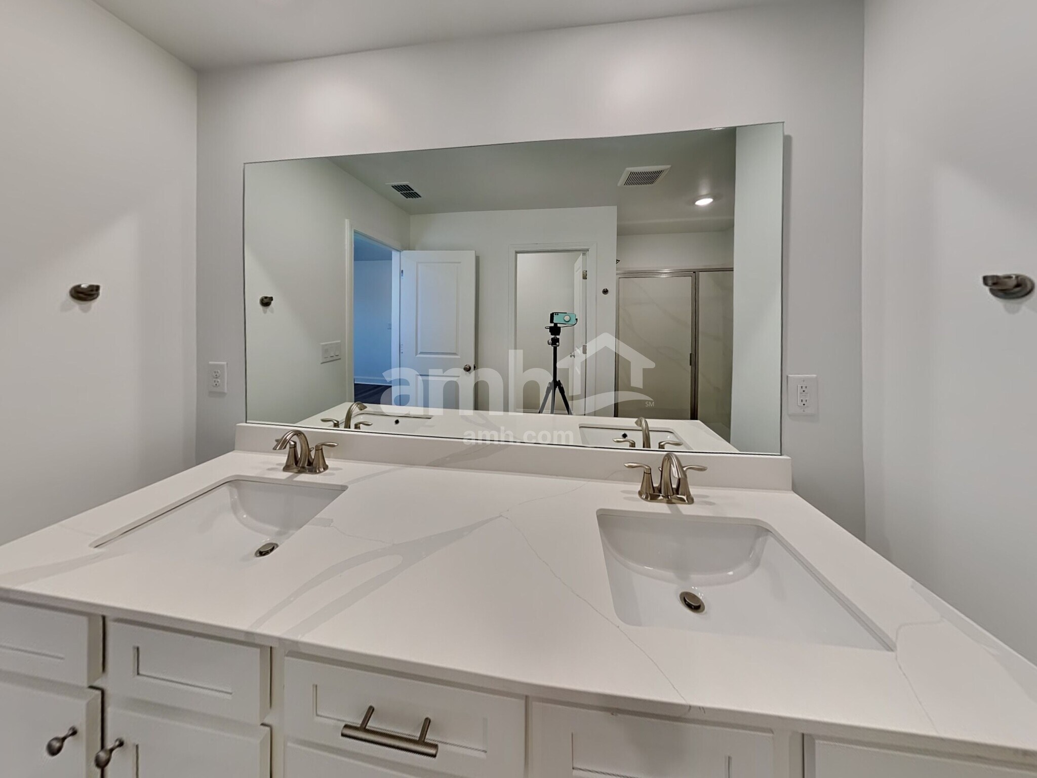 Building Photo - 1448 Aquamarine Dr