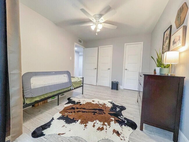 Building Photo - 12633 Memorial Dr