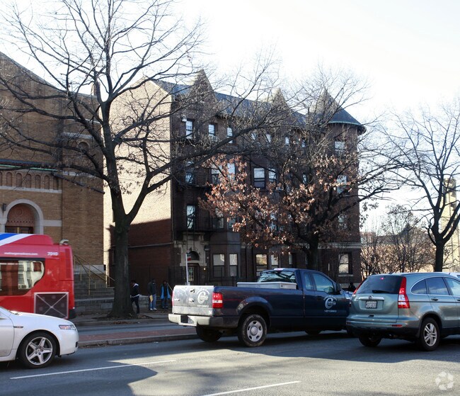 Building Photo - Augusta Apartment House