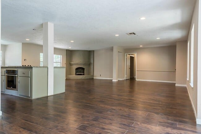 Building Photo - 630 Cherrybark Ln