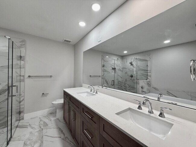 Building Photo - 21440 Millbrook Ct