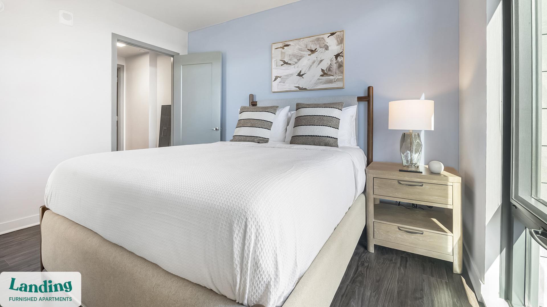 Building Photo - 350 Maple Dr SW