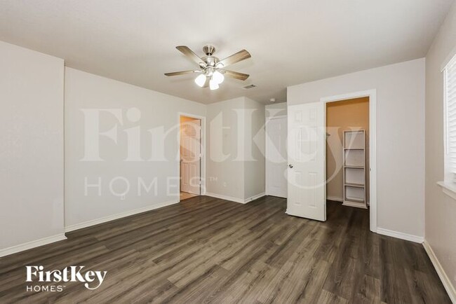 Building Photo - 13536 Vida Ln