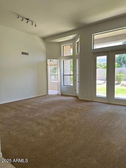 Building Photo - 3631 S Greythorne Way