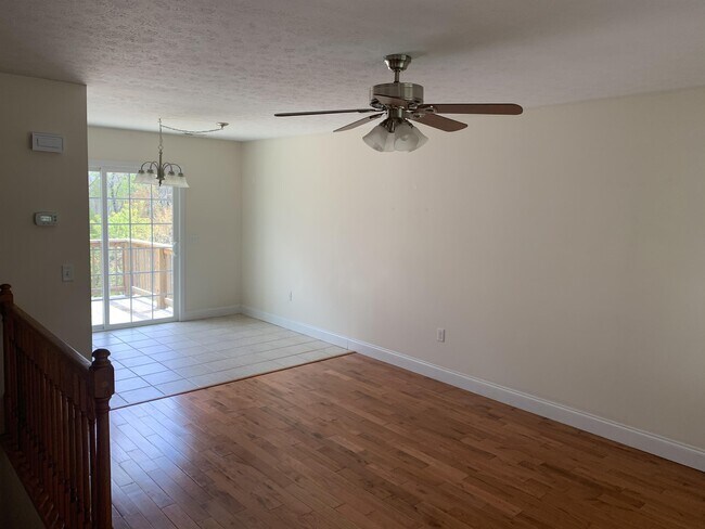 Building Photo - 172 Beth Ln