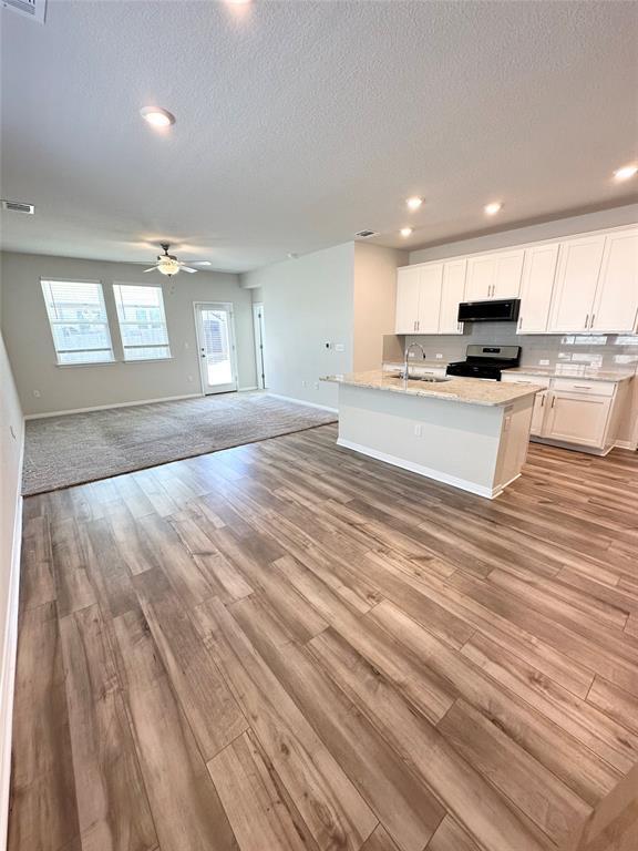 Building Photo - 6309 Night Chinook Dr