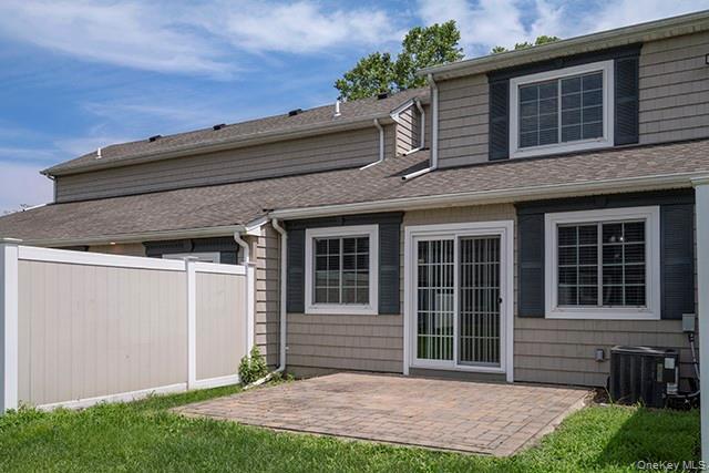 Building Photo - 2305 Townehouse Dr