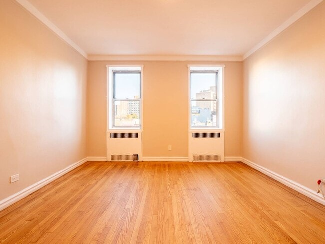 Building Photo - 63-89 Saunders St