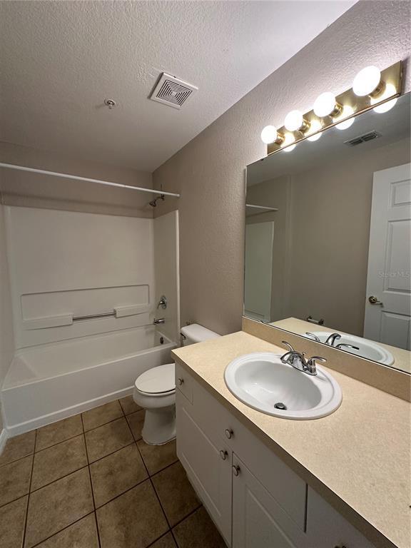Building Photo - 141 Reserve Cir