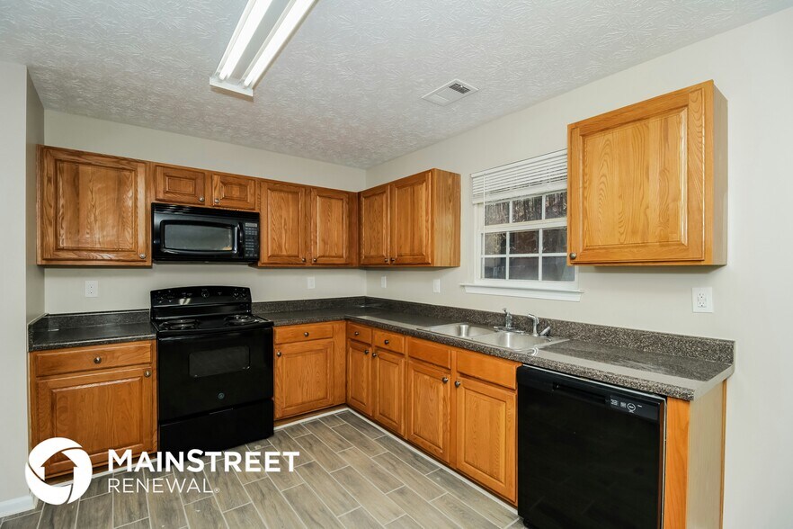 Building Photo - 2403 Brookgate Way