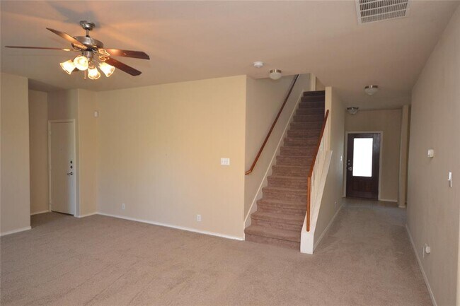 Building Photo - 409 Riverine Way