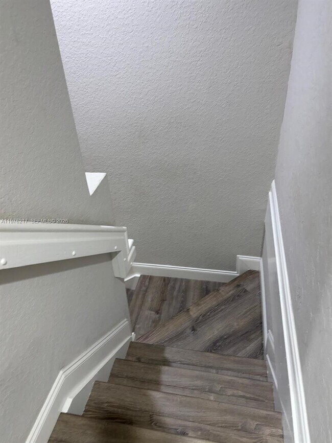 Building Photo - 27918 SW 140th Ave