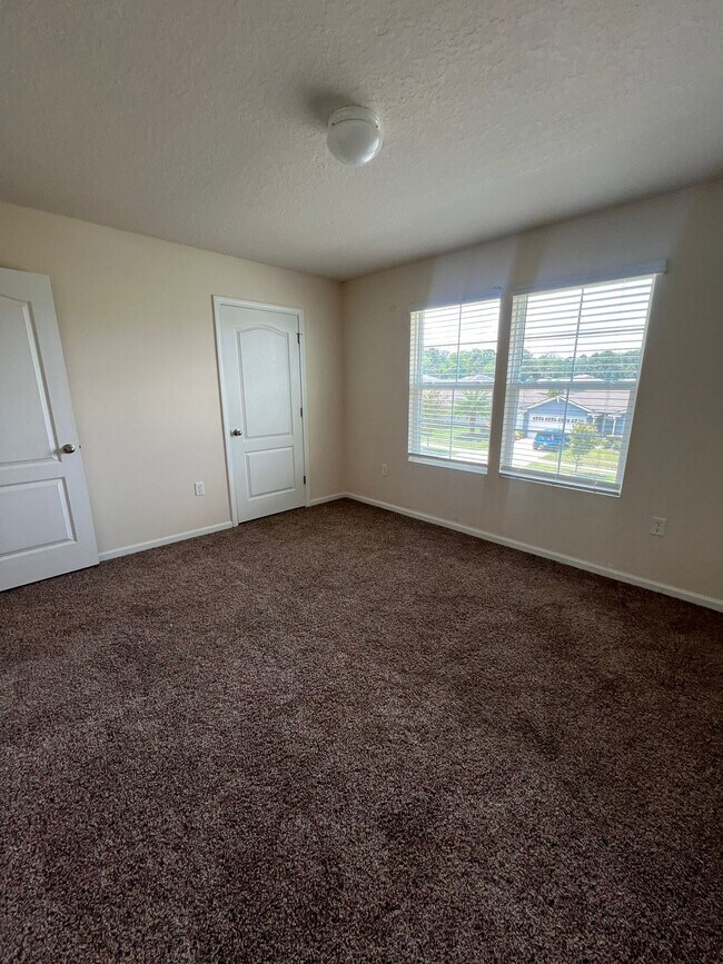 Building Photo - 3238 Little Fawn Ln