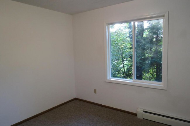 Building Photo - 722 Highland