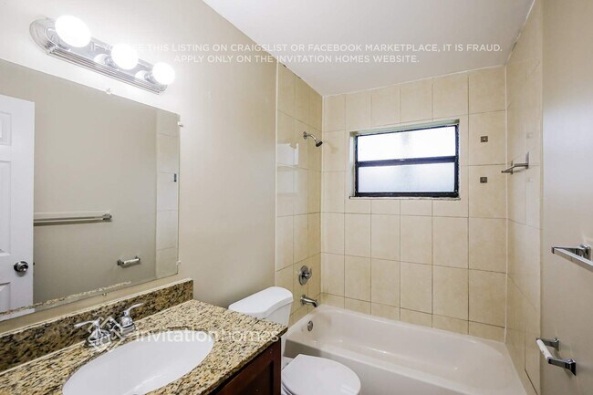 Building Photo - 20015 W Oakmont Cir