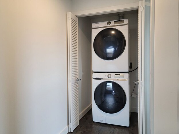 Building Photo - 550 New Holland Ave