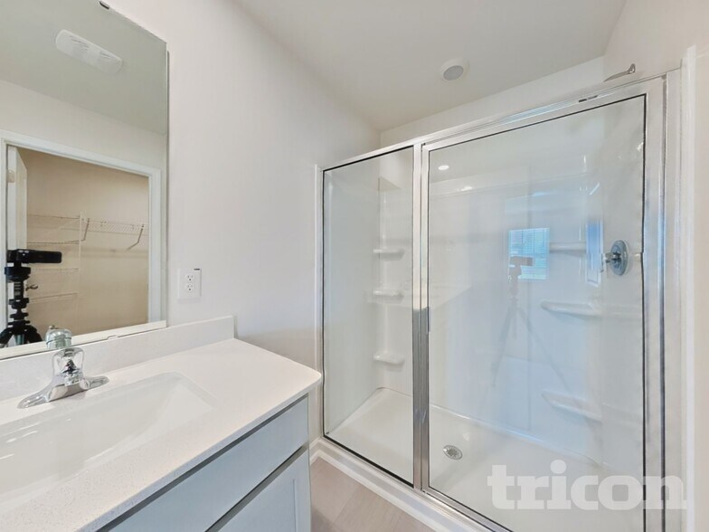 Building Photo - 120 Paper Birch Wy