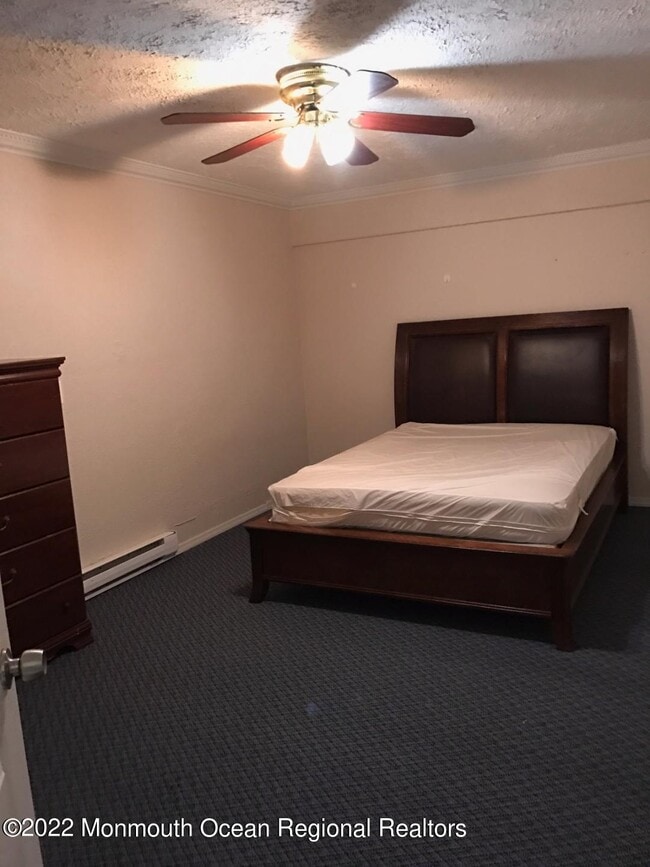 Building Photo - 634 Westwood Ave