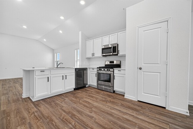 Building Photo - 5415 Tourmaline Wy