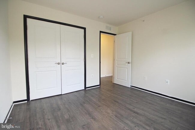 Building Photo - 14782 Mason Creek Cir