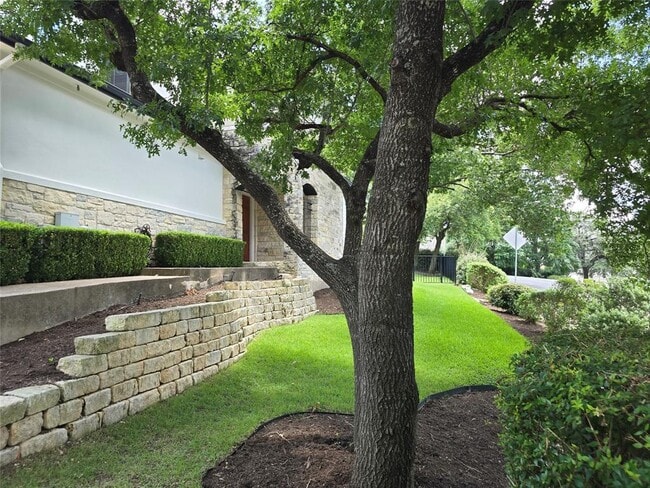 Building Photo - 10703 Misting Falls Trail