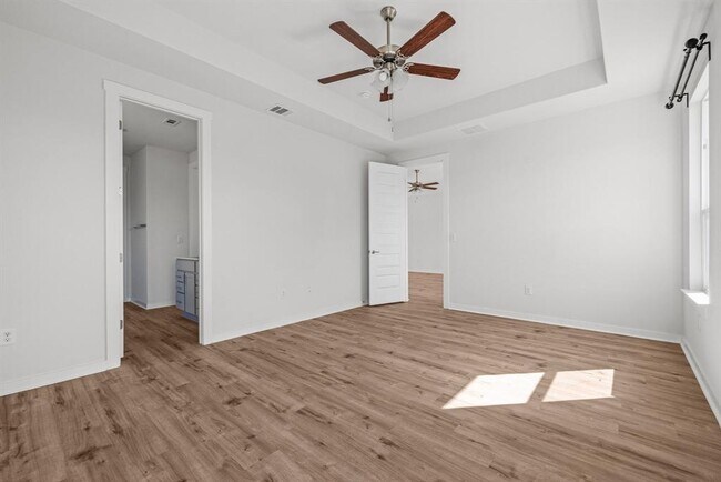 Building Photo - 1120 Bear Track Loop