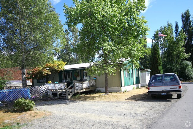 Building Photo - Viewmont Motor Home Park