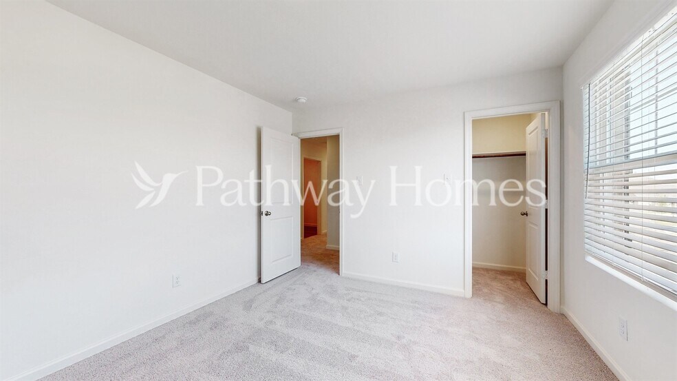 Building Photo - 8357 Hawkview Dr