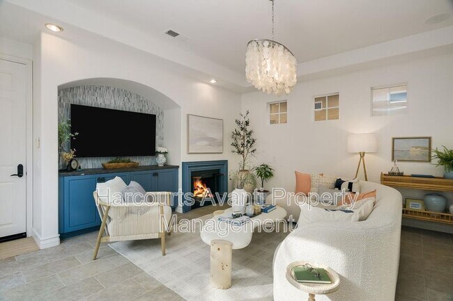 Building Photo - 409 N Cedros Ave