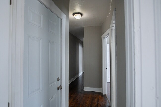 Building Photo - 501-503 W Norman