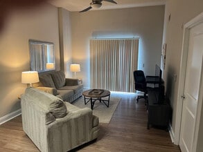 Building Photo - 3920 Sharon Rd