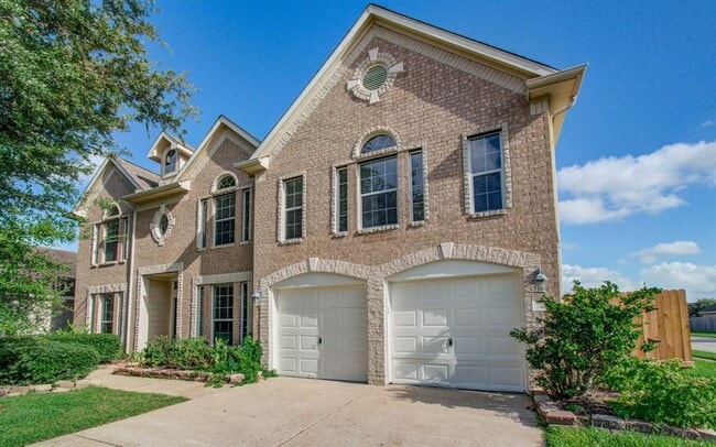 Building Photo - 2210 Waters Edge Ln