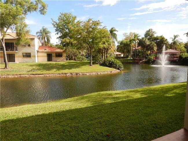 Building Photo - 9919 Nob Hill Ct