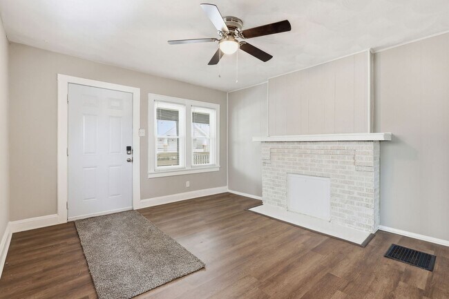 Building Photo - 783-785 S 18th St