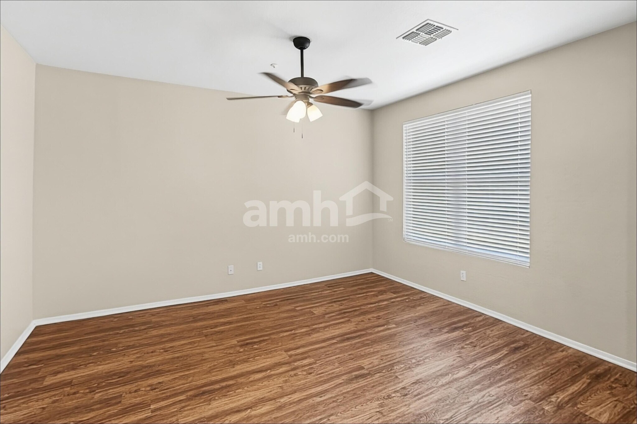 Building Photo - 894 S Annie Ln
