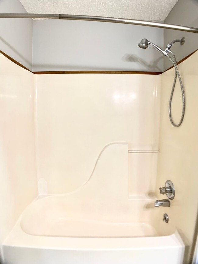 Building Photo - 329 Audrea Ln