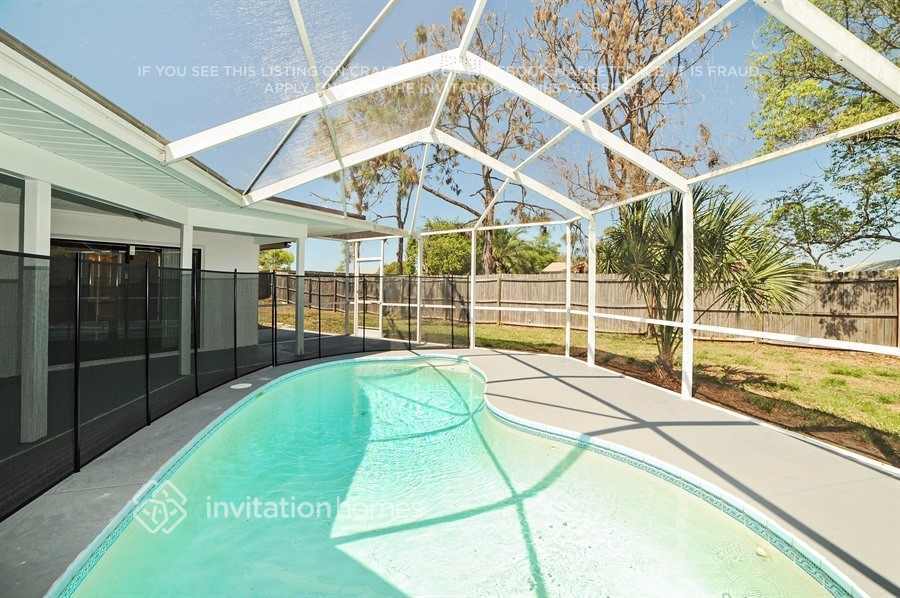 Building Photo - 7023 Bramblewood Dr