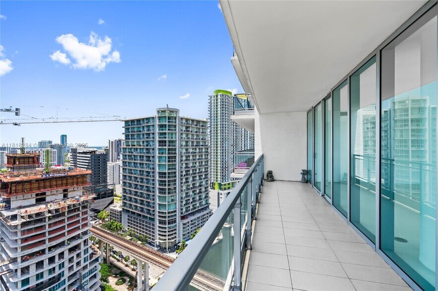 Building Photo - 1300 S Miami Ave