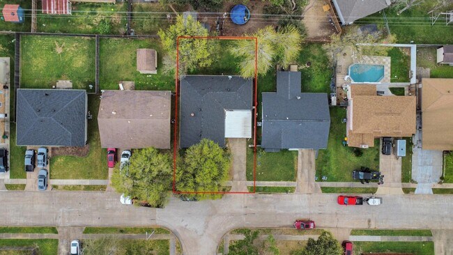 Building Photo - 1415 Parry-Sound