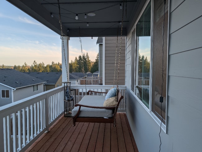 Building Photo - 912 119th Ave SE