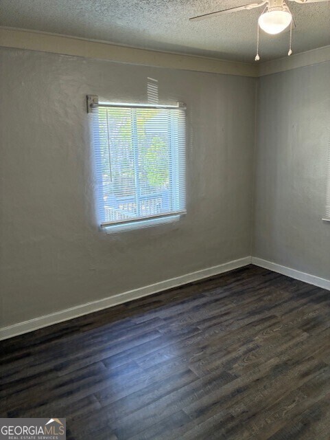 Building Photo - 104 Stable Alley W