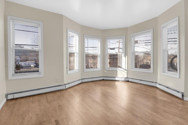 Building Photo - 284 Watchung Ave