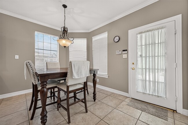Building Photo - 1715 Lake Quitman Dr