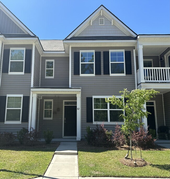 Primary Photo - Cypress Ridge Townhome!
