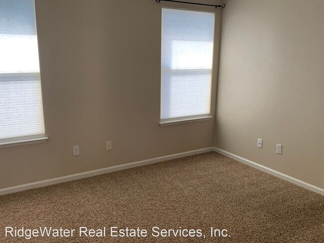 Building Photo - 4 br, 3 bath House - 610 Sundale Lane