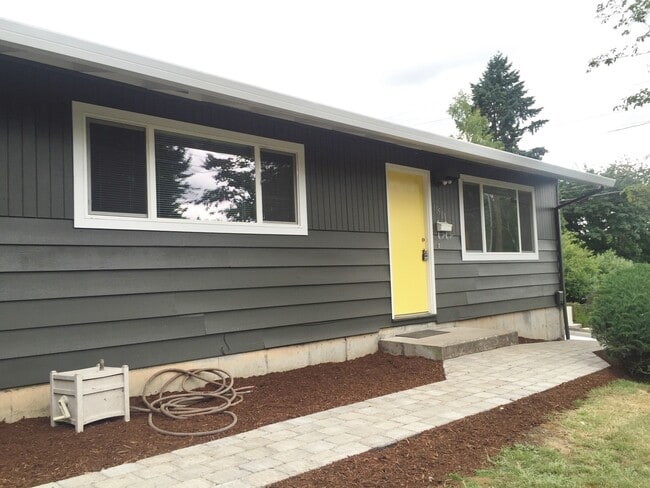 Building Photo - 115se34